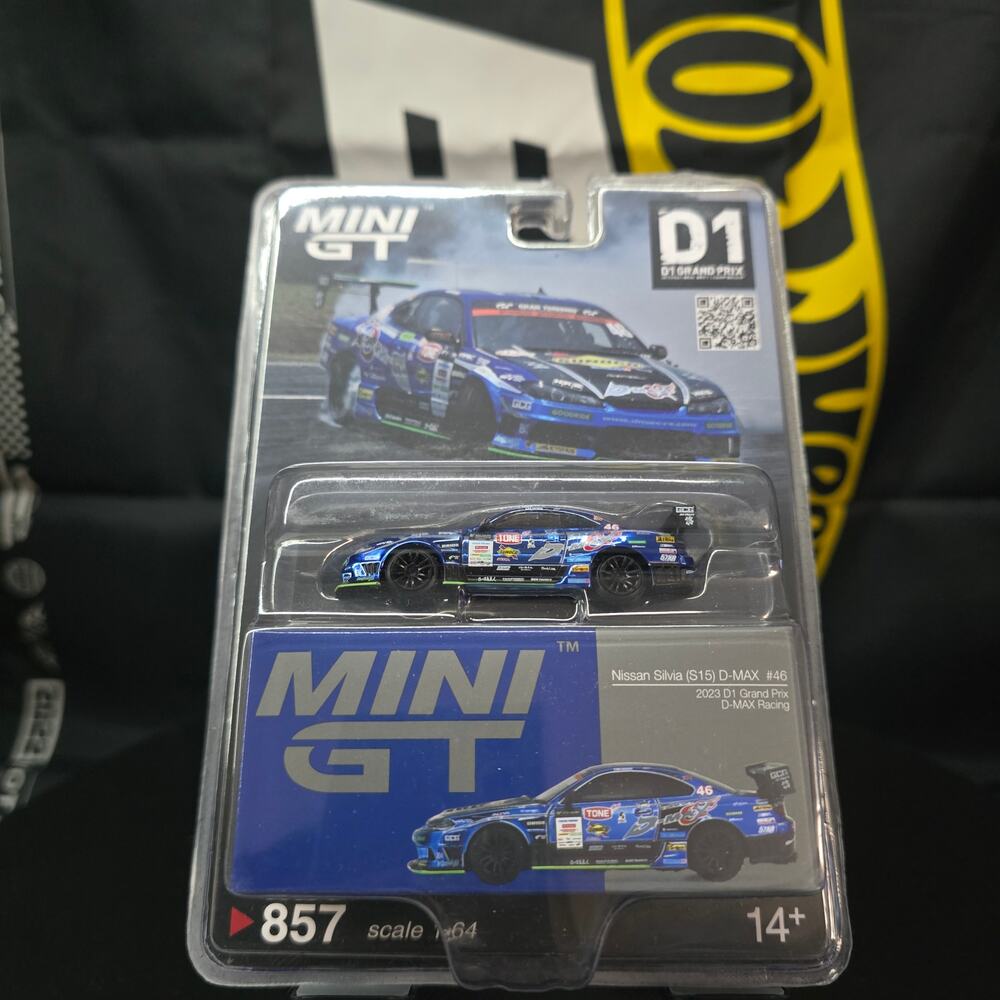 MINI GT 1:64 Nissan Silvia S15 D-MAX #46 D1 GP RHD MGT00857